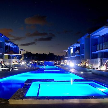 Ramada By Wyndham Hervey Bay Zařízení fotografie The pool at the Blue Sky Inn