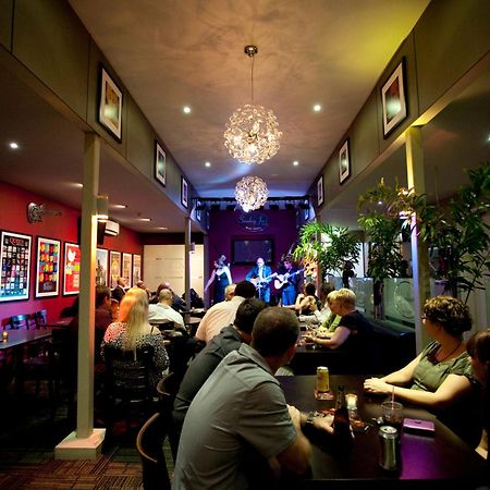 Ramada By Wyndham Hervey Bay Restaurace fotografie The interior of the restaurant