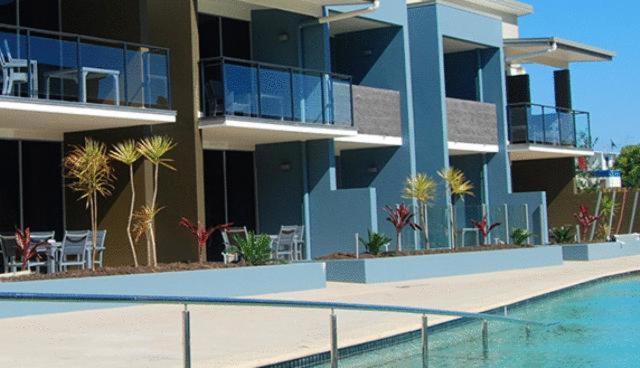 Ramada By Wyndham Hervey Bay Exteriér fotografie The pool at the Mantra on Mooloolaba