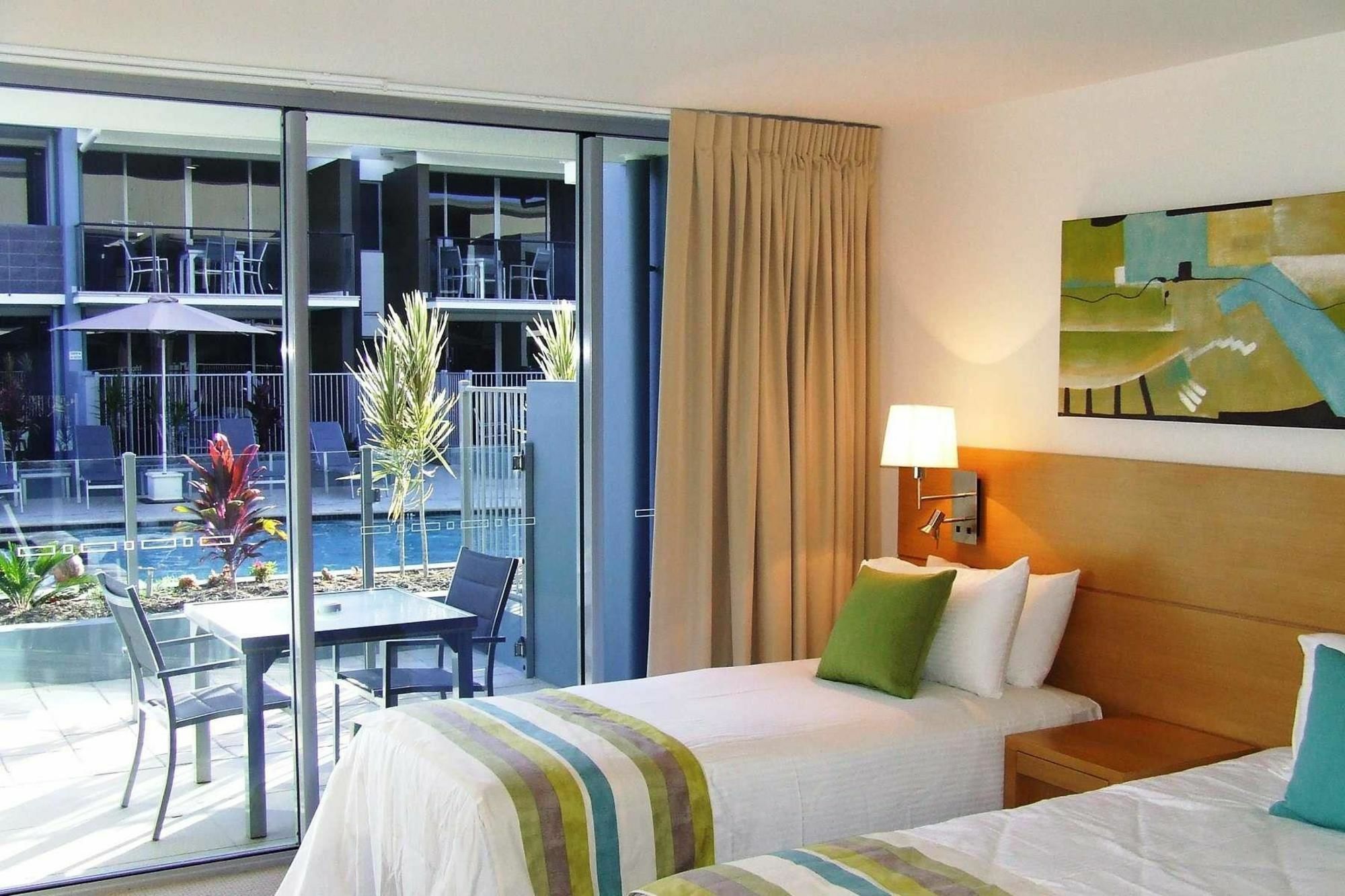 Ramada By Wyndham Hervey Bay Exteriér fotografie A room at the Mantra Crown Towers