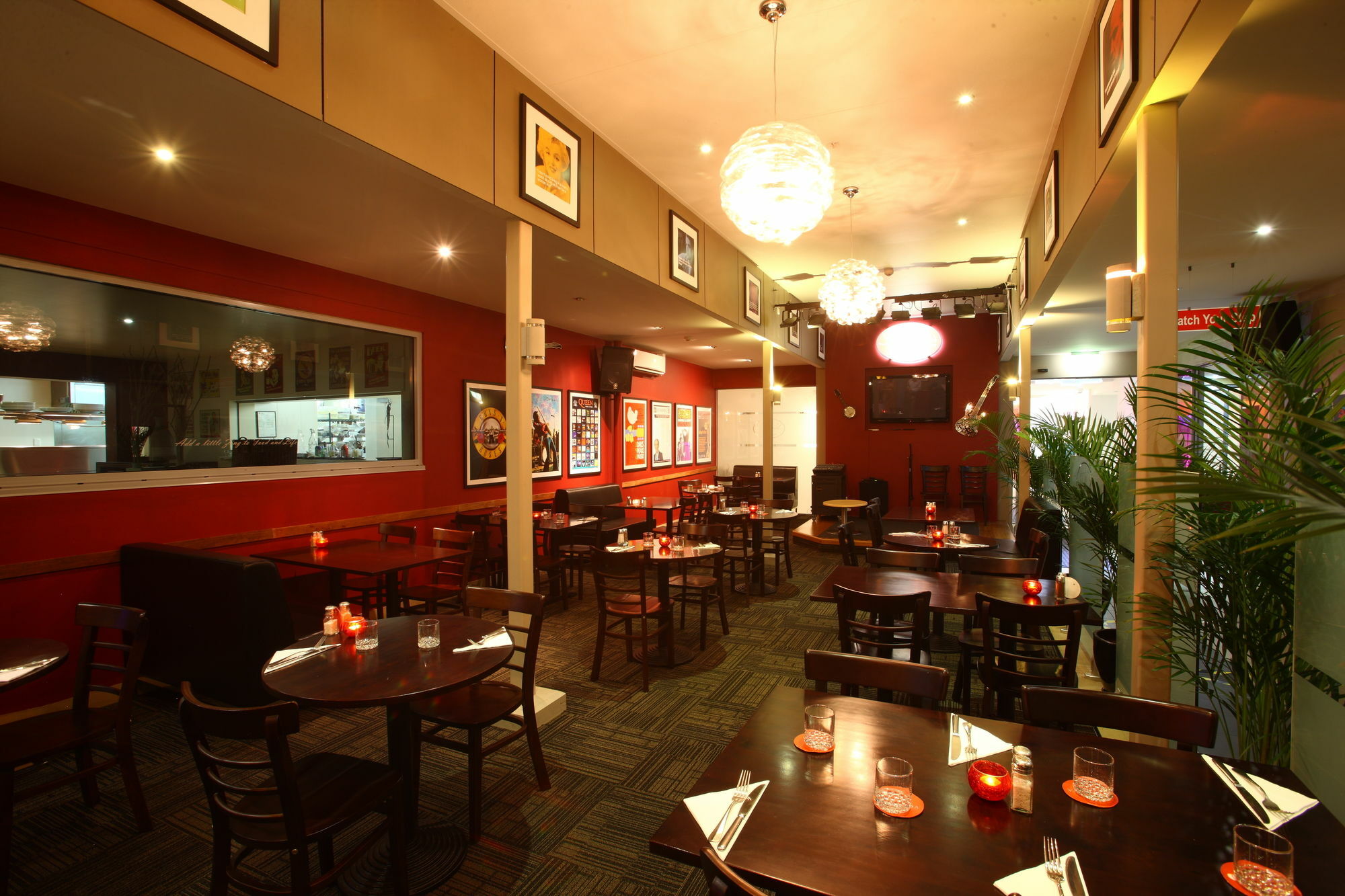 Ramada By Wyndham Hervey Bay Exteriér fotografie Interior of the restaurant